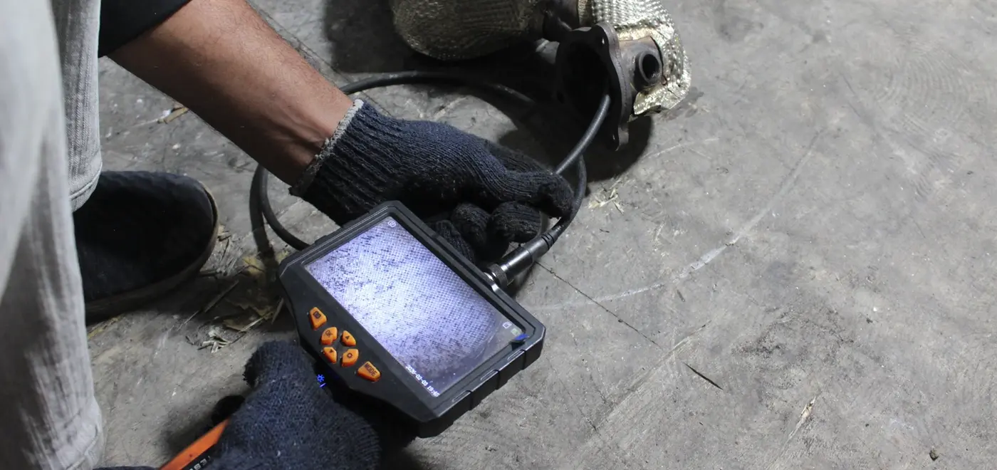 Borescope inspection of a filter substrate before cleaning
